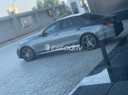 Mercedes E 350 2018 Gray Automatic Used for Sale in Nasr city - 9