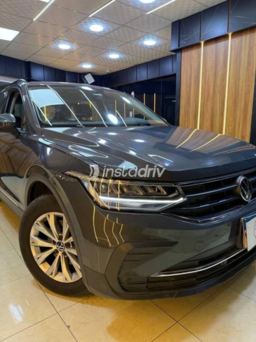 Volkswagen Tiguan 2024 Dark Blue Automatic Used for Sale in Nasr city - 2