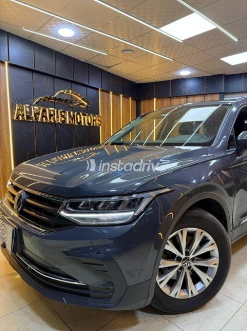 Volkswagen Tiguan 2024 Dark Blue Automatic Used for Sale in Nasr city - 3