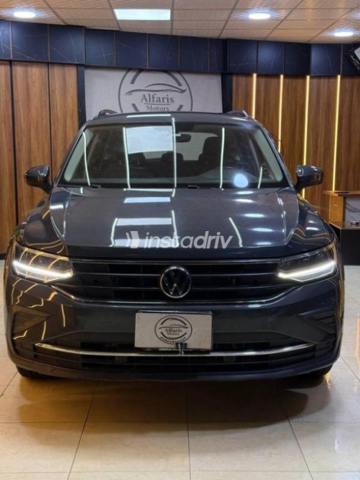 Volkswagen Tiguan 2024 Dark Blue Automatic Used for Sale in Nasr city - 4