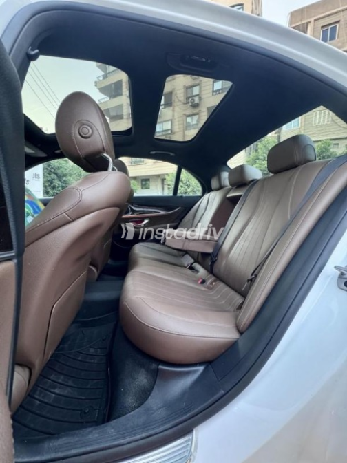 Mercedes E 200 2020 White Automatic Used for Sale in Heliopolis - 7