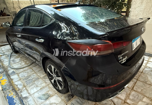Hyundai Elantra AD 2017 Black Automatic Used for Sale in Nasr city - 5