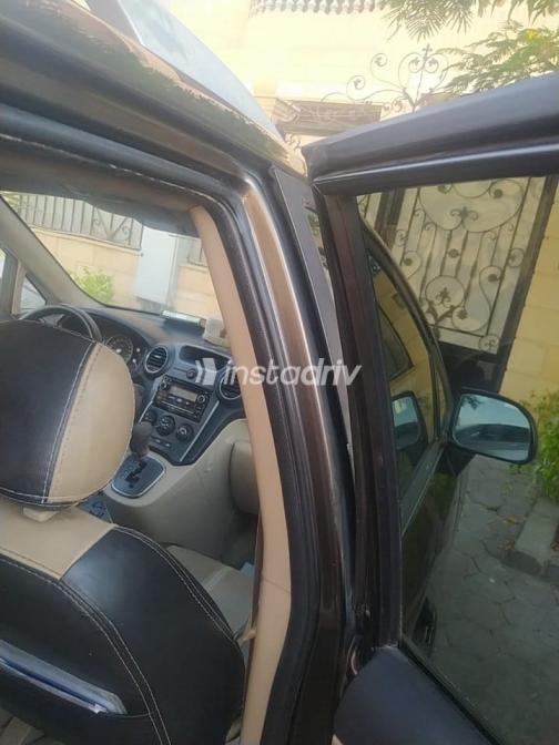 Kia Carens 2013 Dark Gray Automatic Used for Sale in Qalyubia - 9