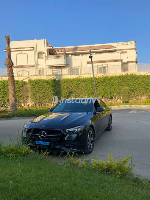 Mercedes C 180 2022 Black Automatic Used for Sale in Cairo - 8