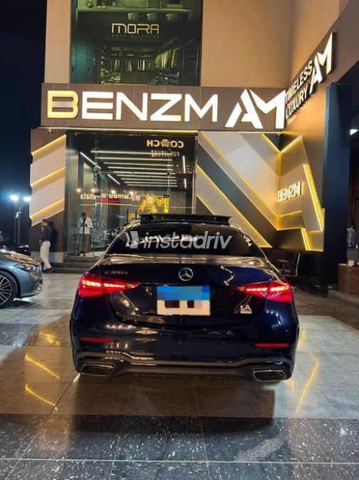 مرسيدس C 300 2022 أزرق غامق أوتوماتيك مستعملة للبيع في القاهرة - 2