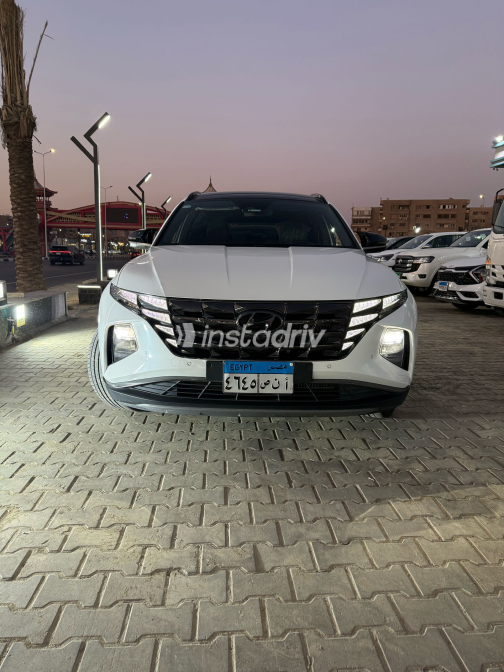 Hyundai Tucson 2024 White Automatic Used for Sale in Nasr city - 4