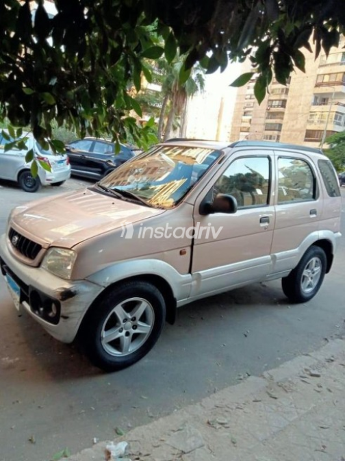 Daihatsu Terios 2002 Champagne Automatic Used for Sale in Alexandria - 3