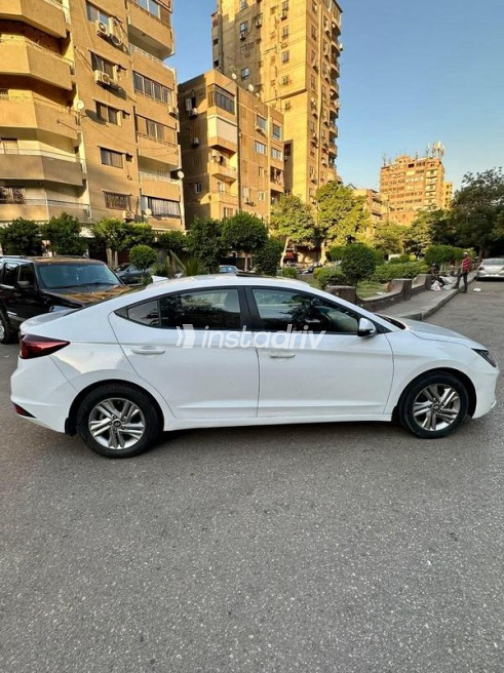 Hyundai Elantra 2020 White Automatic Used for Sale in Mohandessin - 7