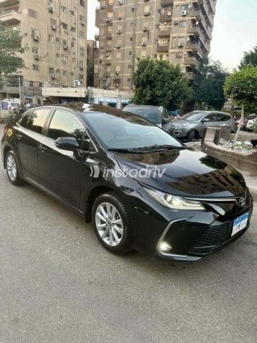 تويوتا كورولا 2024 أسود أوتوماتيك مستعملة للبيع في المهندسين - 3