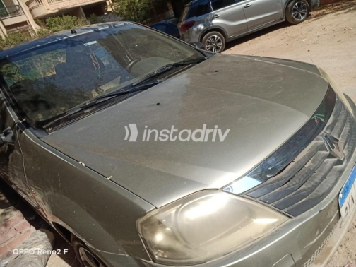 Renault Logan 2012 Gold Manual Used for Sale in Pyramids Gardens - 6
