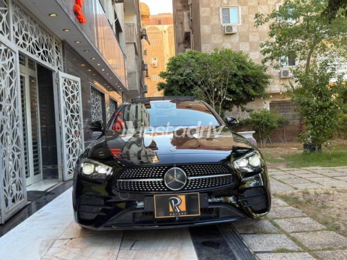 مرسيدس E 200 2021 أسود أوتوماتيك مستعملة للبيع في الإسماعيلية - 2