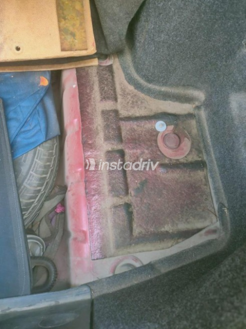 Daewoo Nubira 2 2005 White Manual Used for Sale in Shobra - 4