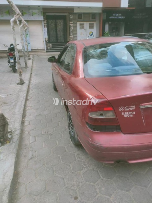 Daewoo Nubira 2 2005 White Manual Used for Sale in Shobra - 8