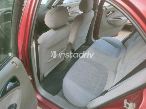 Daewoo Nubira 2 2005 White Manual Used for Sale in Shobra - 10