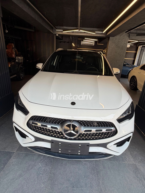 مرسيدس GLA 200 2025 أبيض أوتوماتيك مستعملة للبيع في مدينة نصر - 5