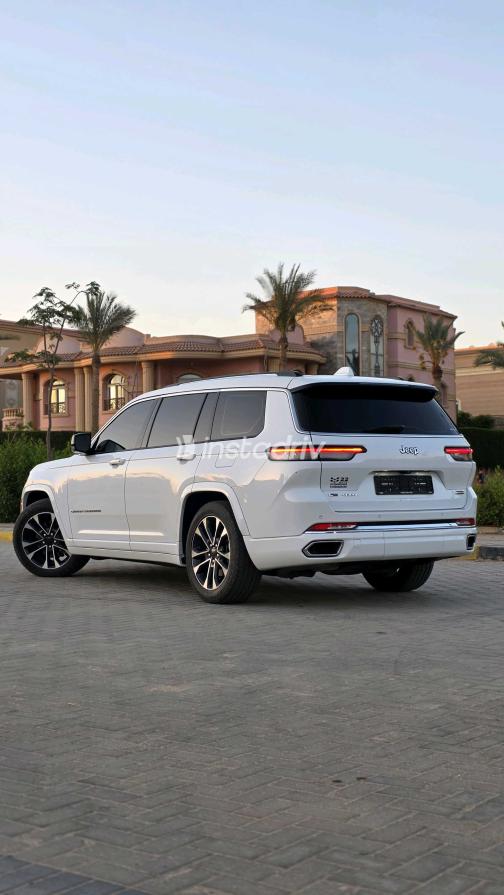 Jeep Grand Cherokee 2022 White Automatic Used for Sale in Giza - 7