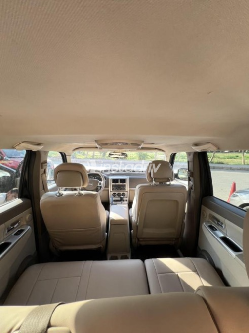 Jeep Cherokee 2010 Black Automatic Used for Sale in 6 October - 1