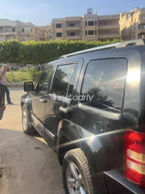 Jeep Cherokee 2010 Black Automatic Used for Sale in 6 October - 8