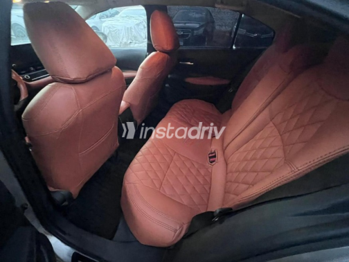 تويوتا كورولا 2021 رمادي أوتوماتيك مستعملة للبيع في داون تاون - 7