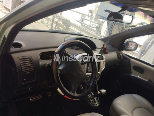 Hyundai Matrix 2001 Silver Automatic Used for Sale in Heliopolis - 9