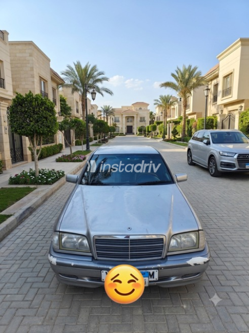 Mercedes 180 1999 Silver Automatic Used for Sale in Helwan - 1