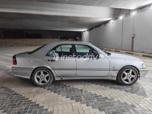 Mercedes 180 1999 Silver Automatic Used for Sale in Helwan - 6