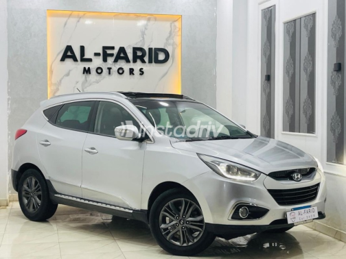Hyundai IX 35 2015 Silver Automatic Used for Sale in Alexandria - 3