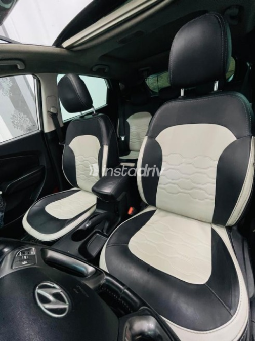 Hyundai IX 35 2015 Silver Automatic Used for Sale in Alexandria - 8