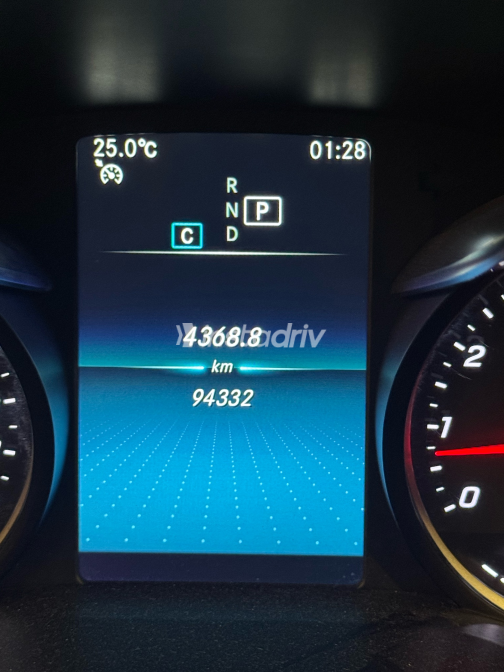Mercedes C 180 2020 Black Automatic Used for Sale in Cairo - 5