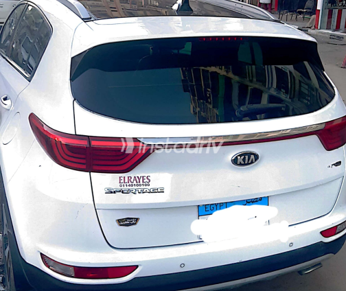 Kia Sportage 2019 White Automatic Used for Sale in Port Said - 3