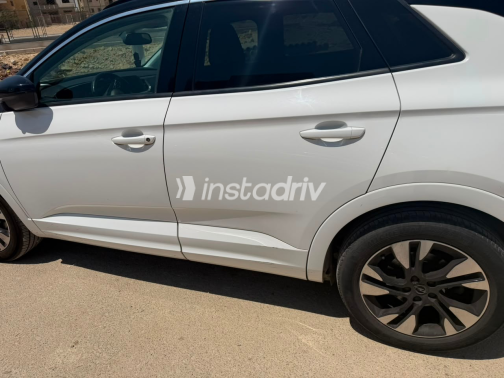 Opel Grandland 2024 Beige Automatic Used for Sale in Giza - 3