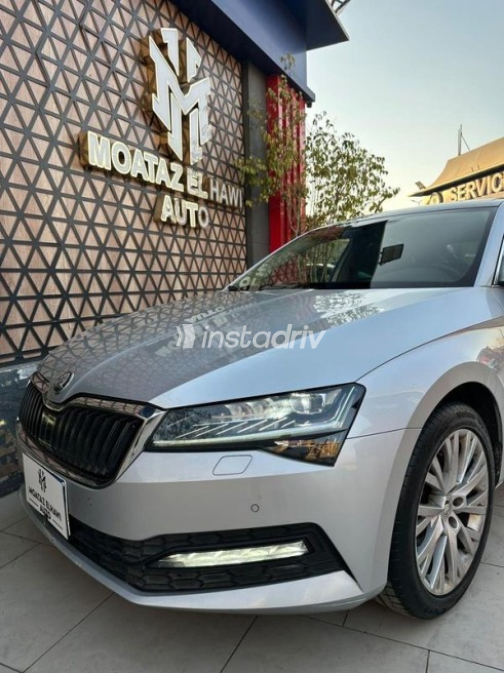 سكودا سوبيرب 2021 فضي أوتوماتيك مستعملة للبيع في مدينة نصر - 7