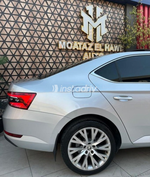 سكودا سوبيرب 2021 فضي أوتوماتيك مستعملة للبيع في مدينة نصر - 10
