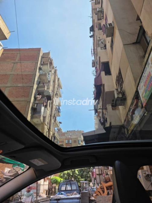 Nissan Qashqai 2017 Black Automatic Used for Sale in Hadayeq El Zeitoun - 9