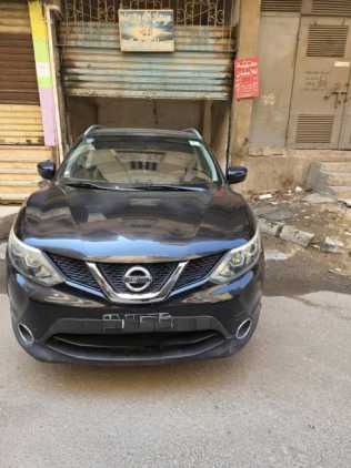Nissan Qashqai 2017 Black Automatic Used for Sale in Hadayeq El Zeitoun