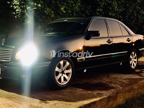 Mercedes E 240 1998 Black Automatic Used for Sale in Giza - 5