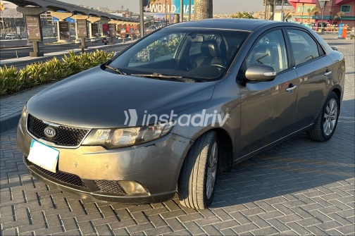 Kia Cerato 2011 Bronze Automatic Used for Sale in Giza - 2