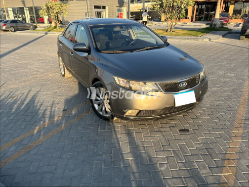 Kia Cerato 2011 Bronze Automatic Used for Sale in Giza - 5