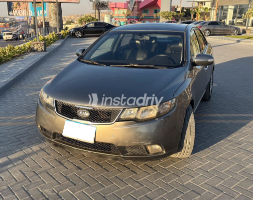 Kia Cerato 2011 Bronze Automatic Used for Sale in Giza - 7