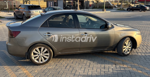 Kia Cerato 2011 Bronze Automatic Used for Sale in Giza - 10