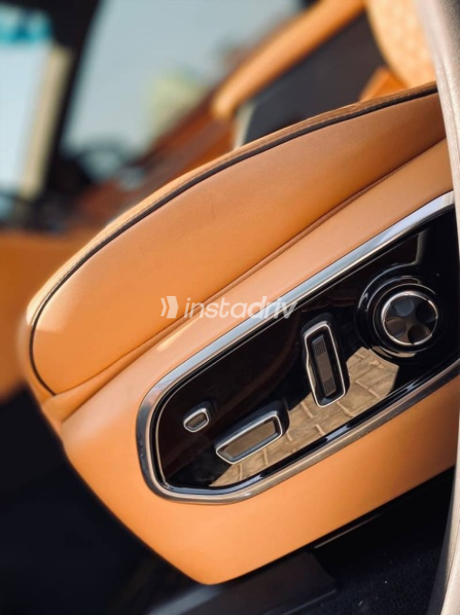 Jeep Grand Cherokee 2023 Gray Automatic Used for Sale in Cairo - 6