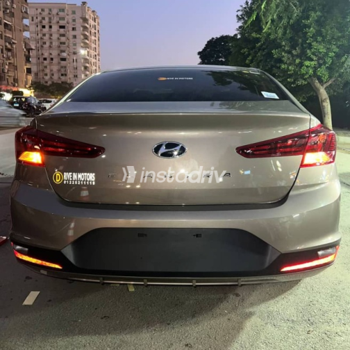Hyundai Elantra 2027 Brown Automatic New for Sale in Nasr city - 5