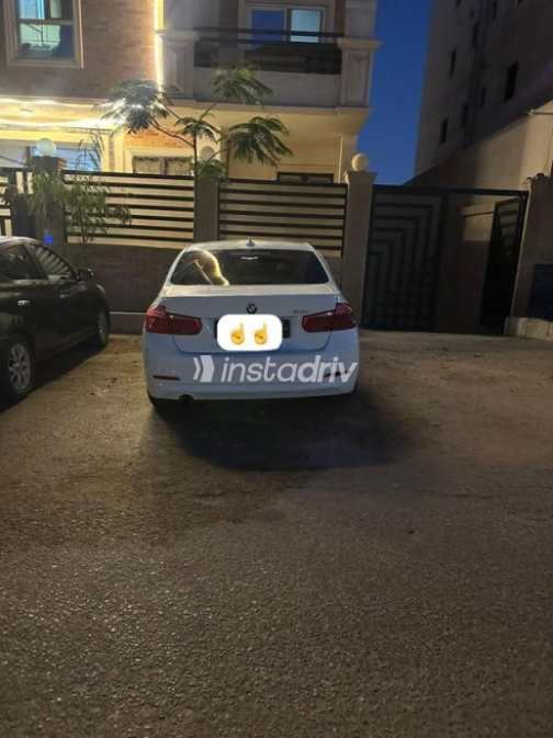 BMW 318 2016 White Automatic Used for Sale in Cairo - 2