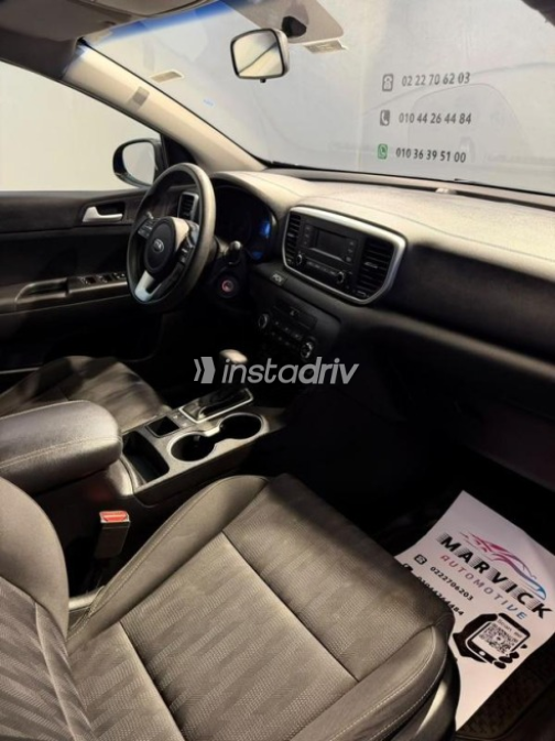Kia Sportage 2020 Black Automatic Used for Sale in Cairo - 4