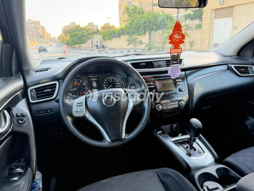 Nissan Qashqai 2017 Black Automatic Used for Sale in Heliopolis - 7
