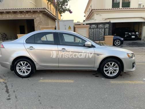 Mitsubishi Lancer 2018 Silver Automatic Used for Sale in Cairo - 3