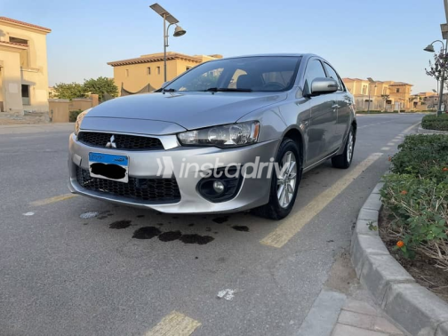 Mitsubishi Lancer 2018 Silver Automatic Used for Sale in Cairo - 4