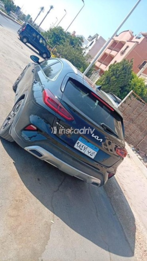 كيا اكسيد 2022 أسود أوتوماتيك مستعملة للبيع في 6 أكتوبر - 5