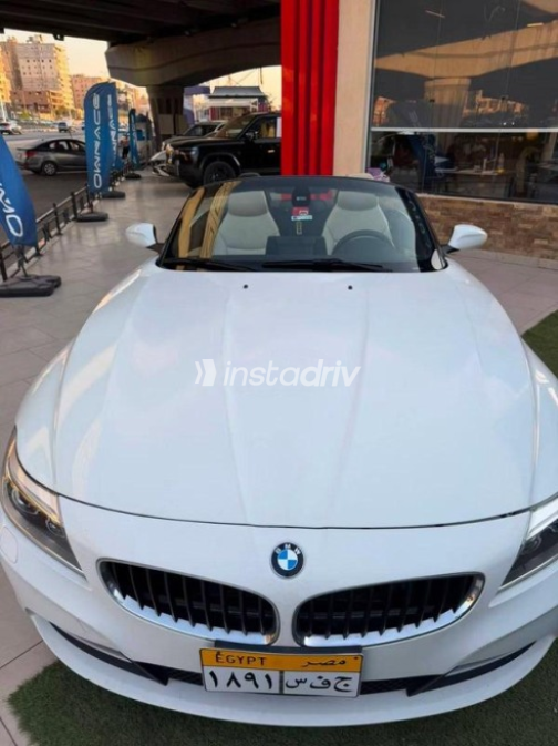 بي ام دبليو Z4 2014 أبيض أوتوماتيك مستعملة للبيع في مدينة نصر - 3