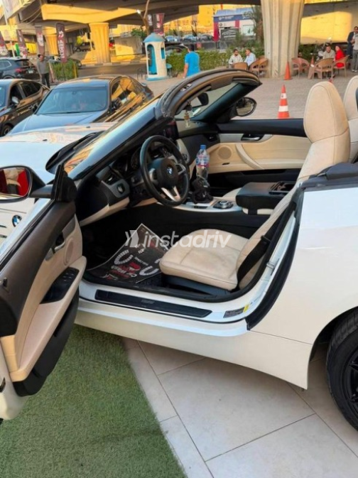 بي ام دبليو Z4 2014 أبيض أوتوماتيك مستعملة للبيع في مدينة نصر - 4